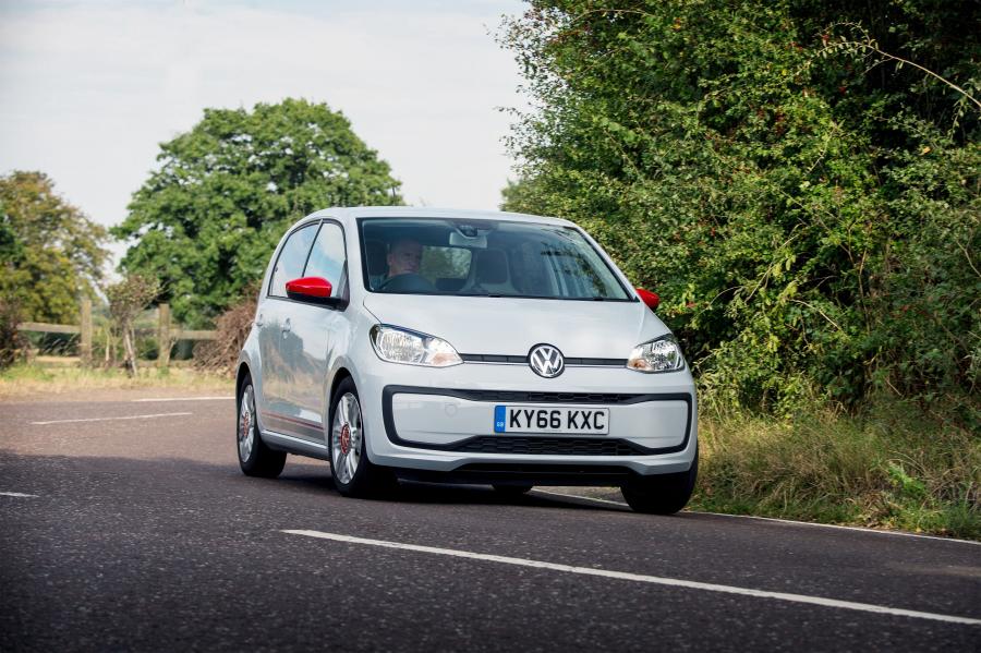  Volkswagen up! beats 5-Door 2016 года  (UK) (фото 23 из 23)